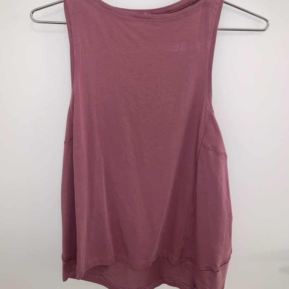 Lululemon Mauve Tank